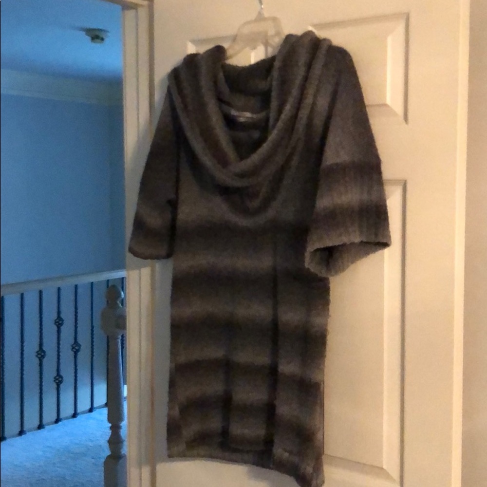 Ladies long outer sweater